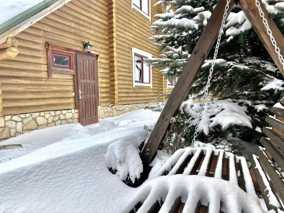 Chalet Four Seasons Villa Tatariv Eksteriør billede