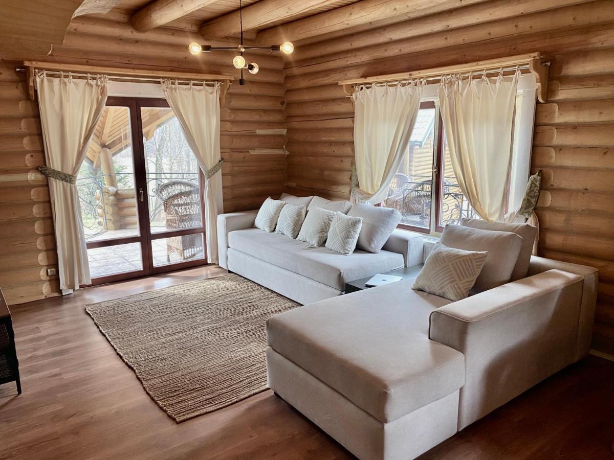 Chalet Four Seasons Villa Tatariv Eksteriør billede